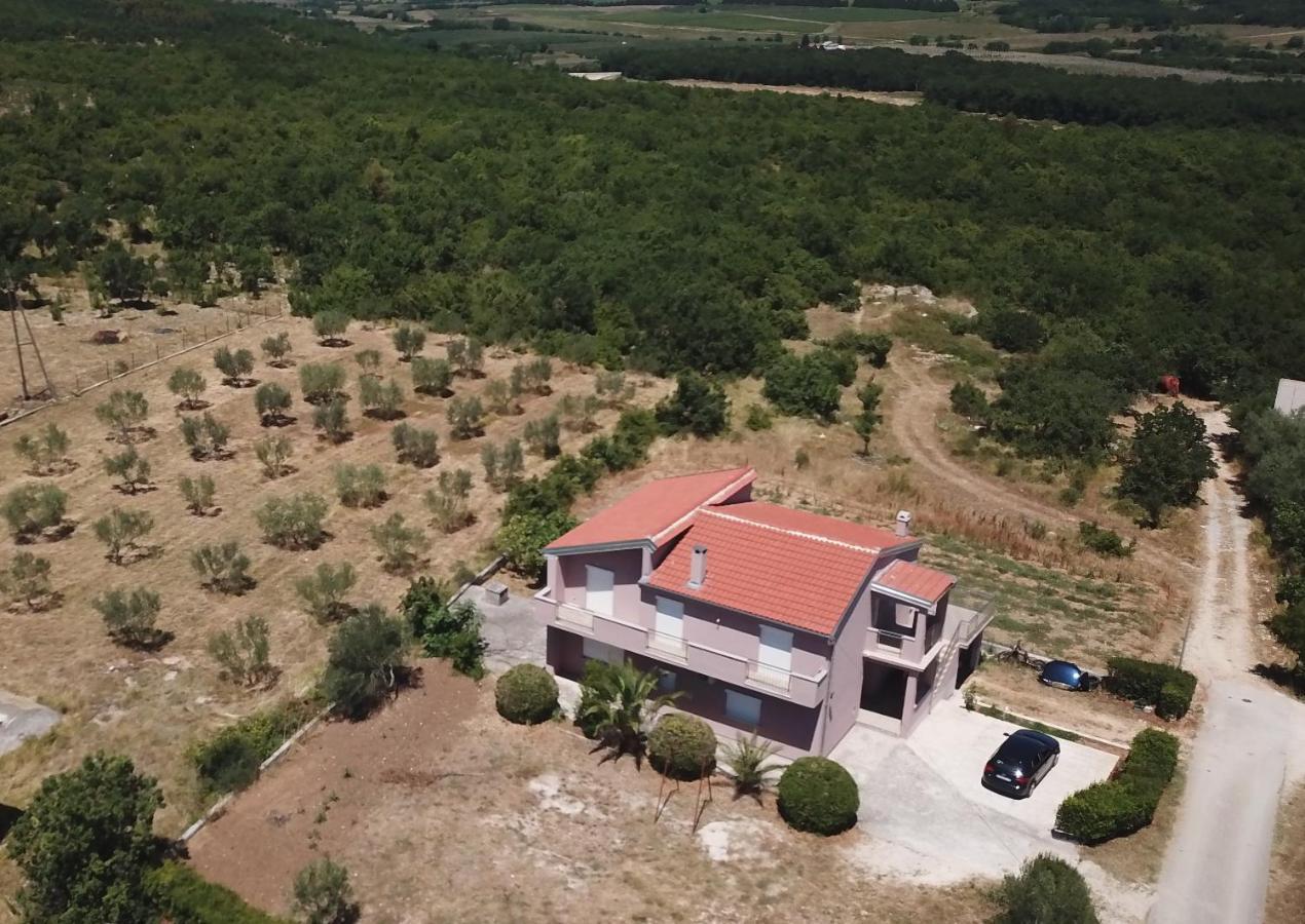 شقة Apartman Susic Policnik المظهر الخارجي الصورة
